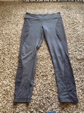 High-Rise Gray Textured Performance Leggings